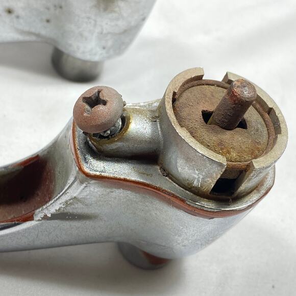 '52-'59 GM Chevrolet GMC Outside Door Handles Set Pair 3698881 OEM Original Part - Picture 6 of 8